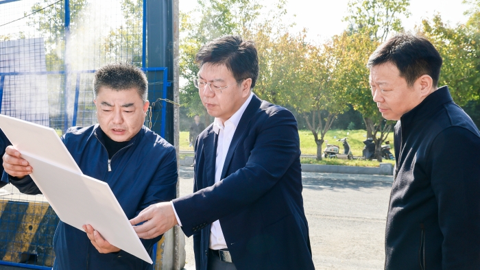 李晖调研“易淹易涝点改造”民生实事项目推进情况